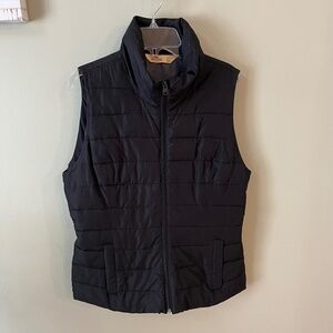 🎁 Hollister Black Puffer Vest/Size Large